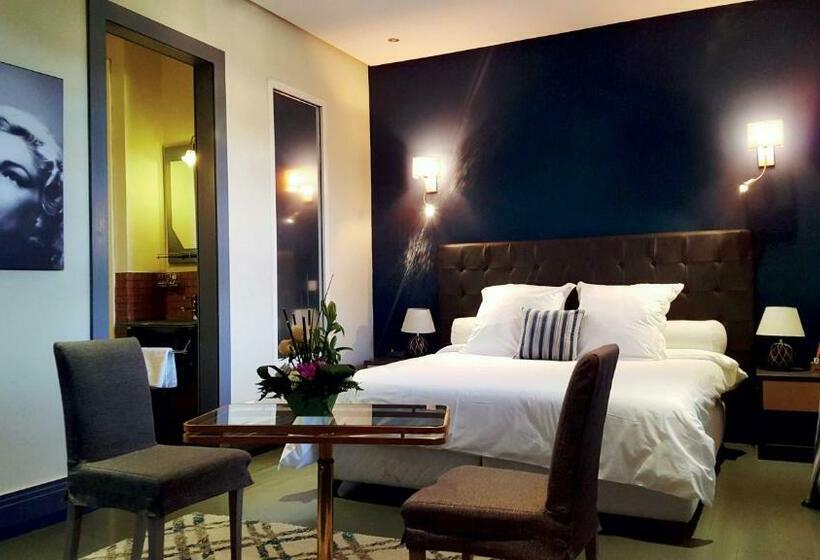 سوییت جونیور, Le Sphinx Boutique Hôtel