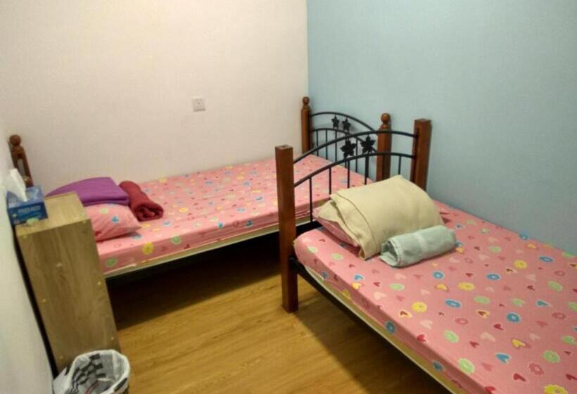Номер Стандарт Совместная Ванная, Moon Eleven Hostel Near Klia & Klia2