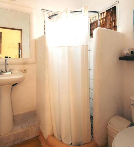 سوییت, Junto Al Rio Bungalows & Suites