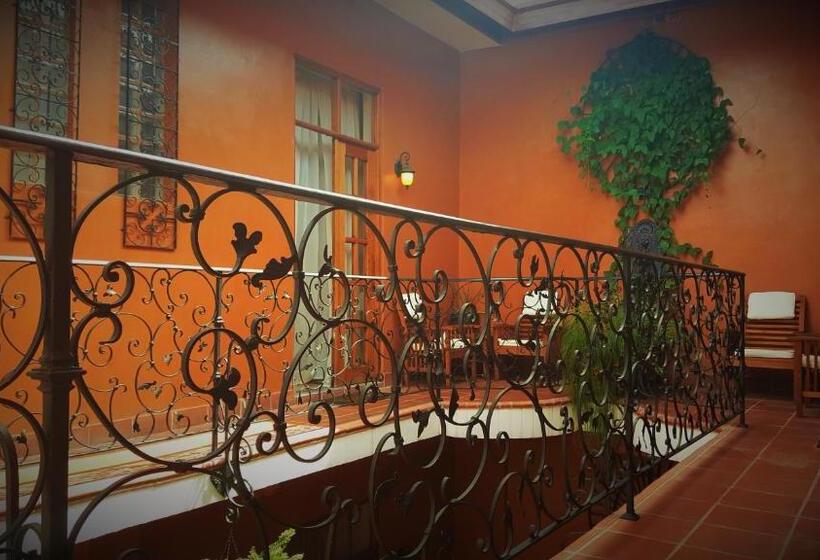 جناح, La Isabela Suites