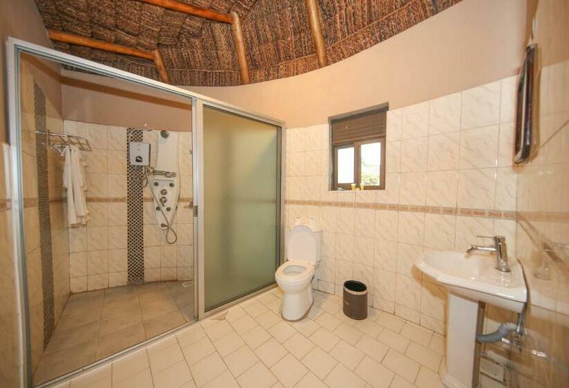 اتاق استاندارد سه نفره, Victoria Forest Resort