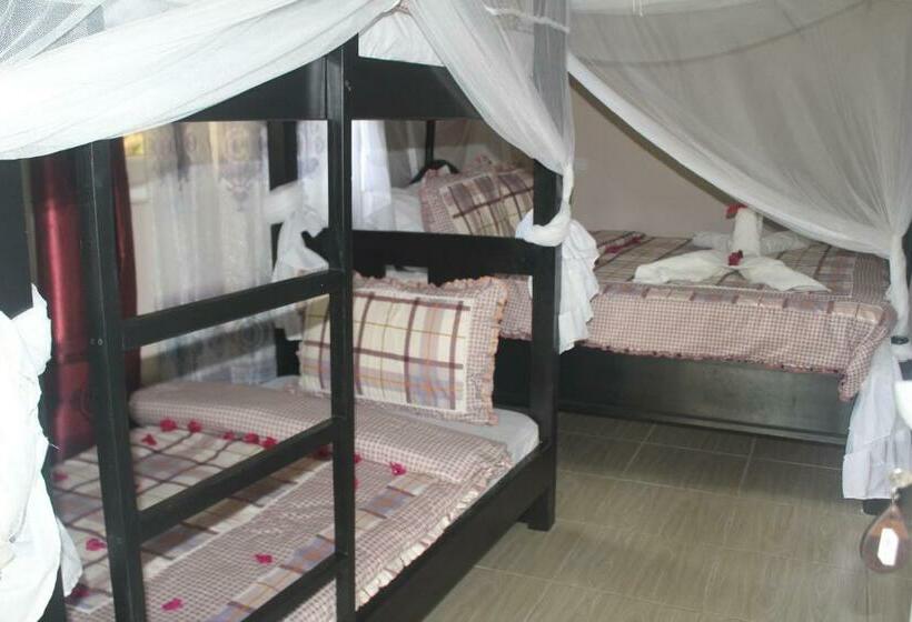 اتاق خانوادگی با چشم‌انداز باغ, Kijiji Beach Resort