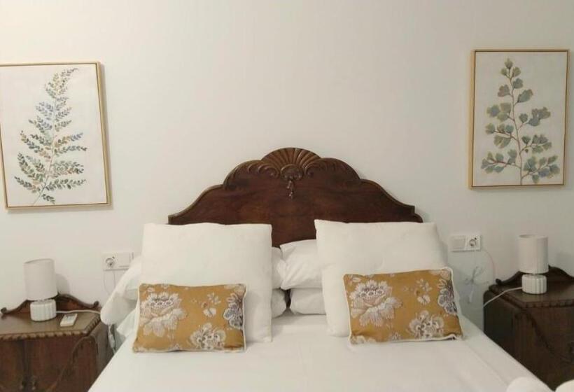 اتاق لوکس, Hostel Mayflowers
