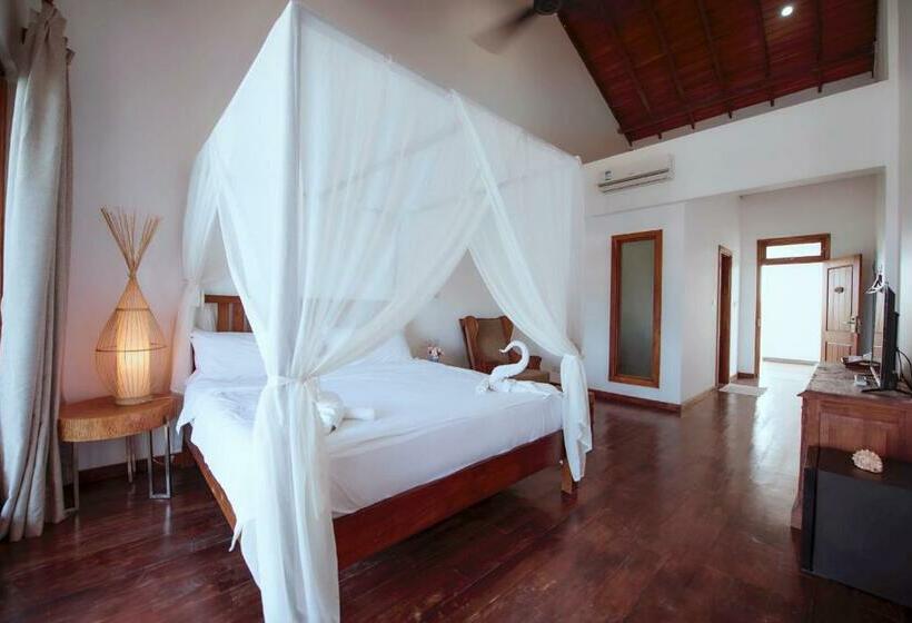 اتاق استاندارد با چشم‌انداز دریا, Cardamon Hotel Nilaveli