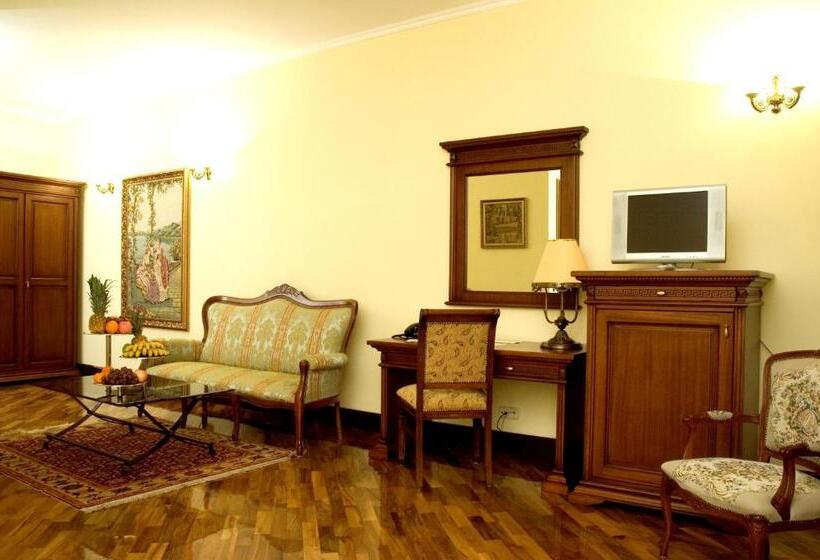 סוויטת ג'וניור, Optima Collection Dnipro