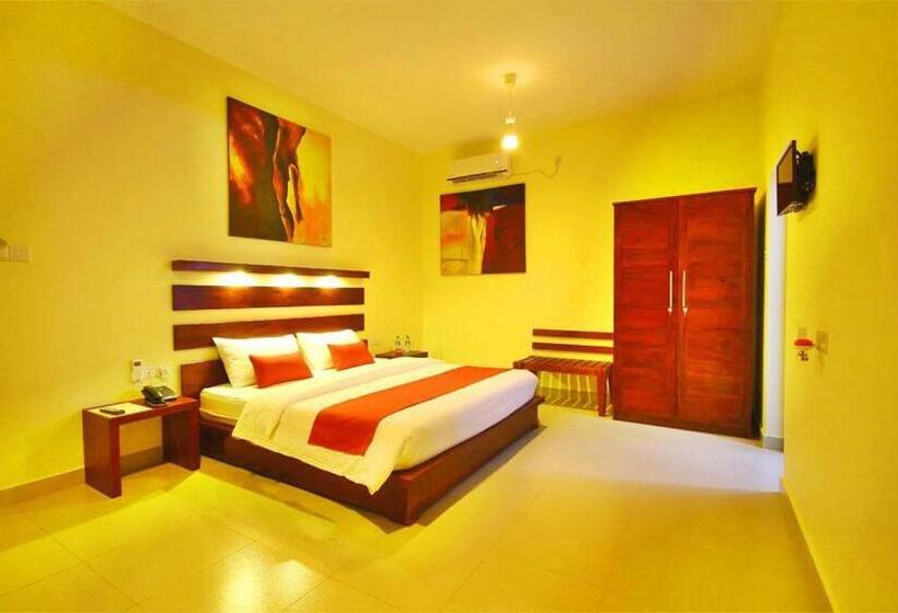 اتاق لوکس با بالکن, Sea Breeze Deluxe Inn
