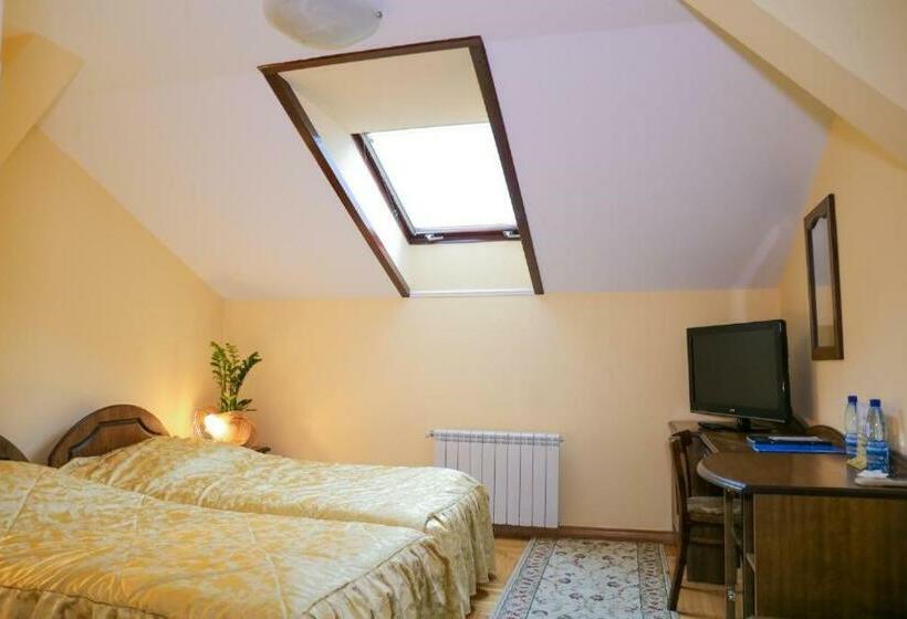 غرفة إقتصادية, Star