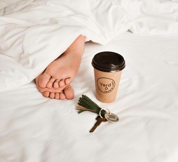 اتاق استاندارد با سرویس بهداشتی مشترک, Yard Hostel & Coffee