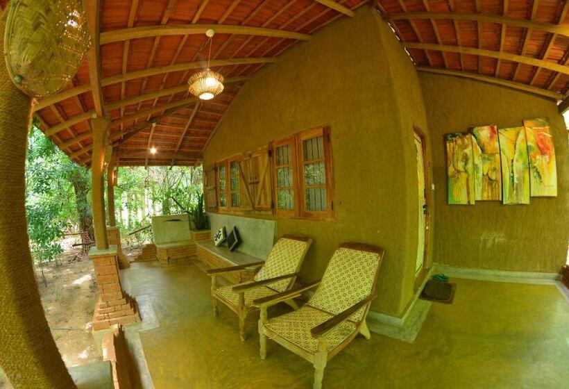 Люкс Superior, Habarana Tree House Ambasewana Resort