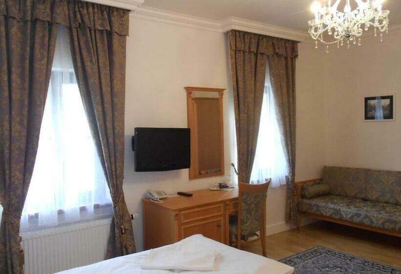 Номер Стандарт, Zamecky Hotel Lednice