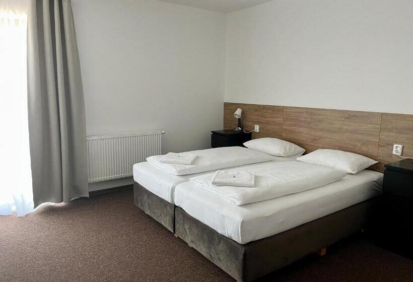 Habitació Estàndard, Motel R10