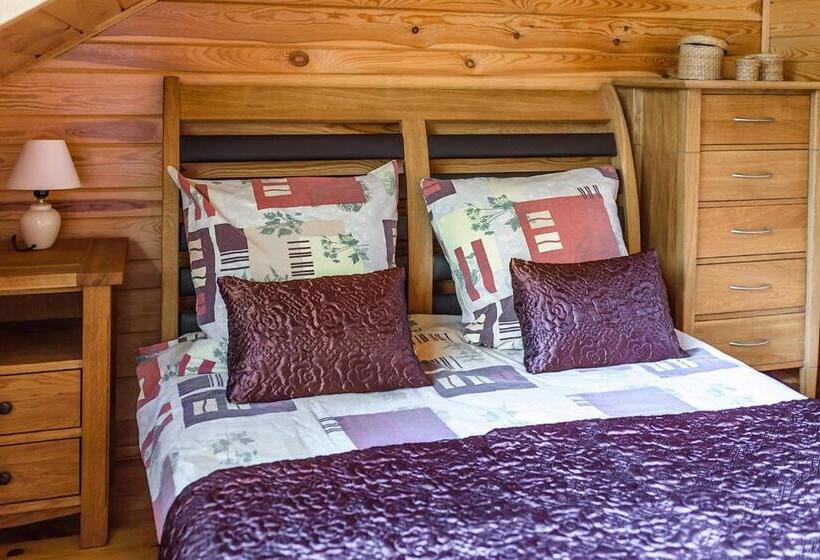 اتاق استاندارد با بالکن, Svečių Namai Smalvas
