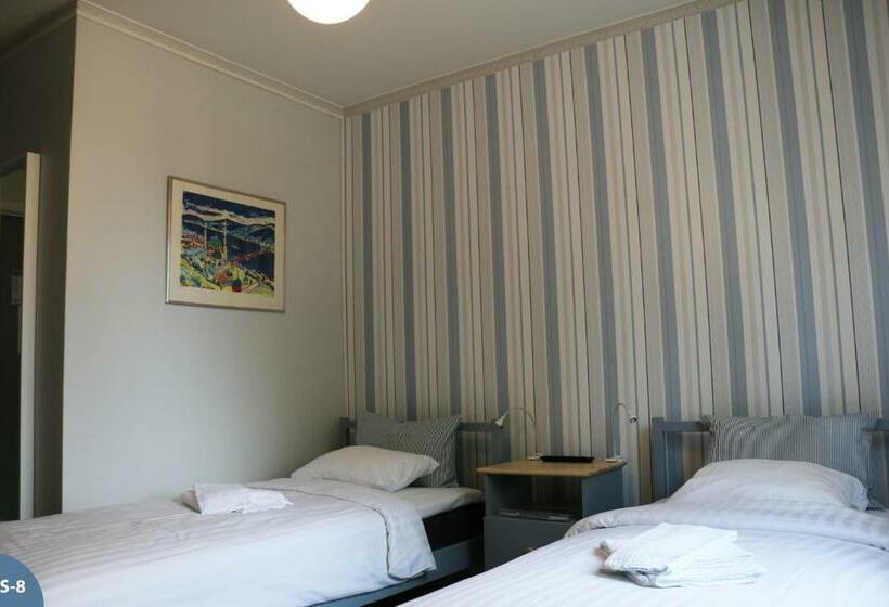 基本间, Svefi Vandrarhem   Hostel