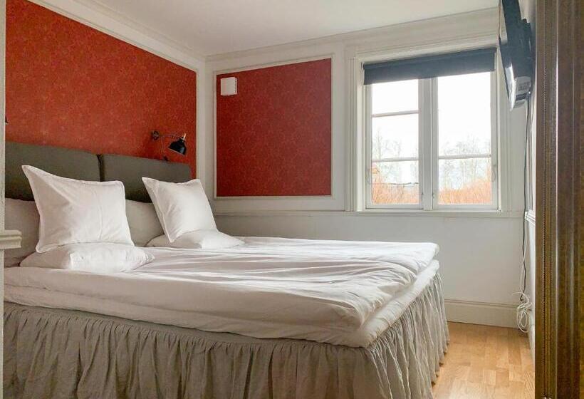 Standardrum Delat Badrum, Mamma Carinas Pensionat B&b