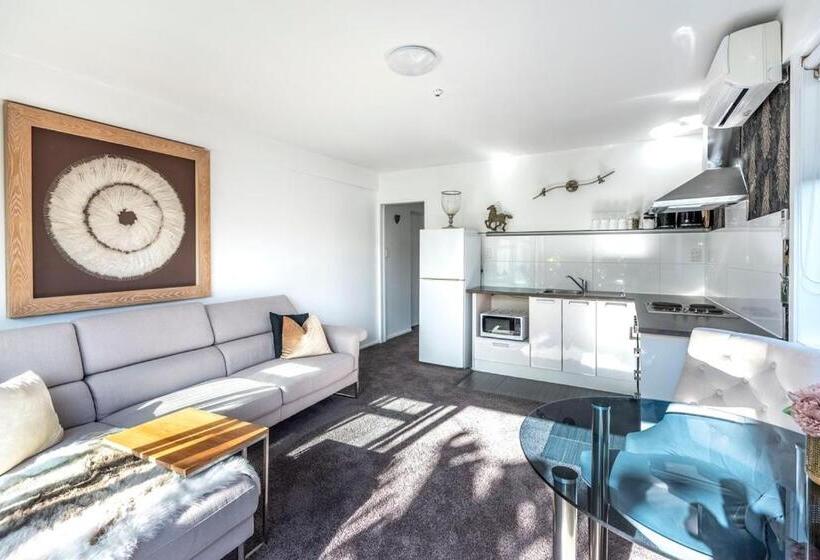 Люкс Повышенной Комфортности, Orewa Beachcomber