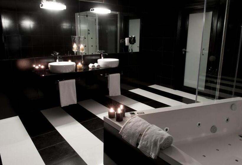 Номер Deluxe с Гидромассажем, Vinyl M Hotel Design Inn