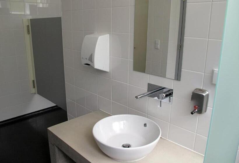 带共用浴室的标准房间, Azores Youth Hostels   Sao Miguel