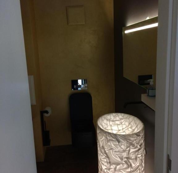 سوییت لوکس, Morat Gaste Zimmer
