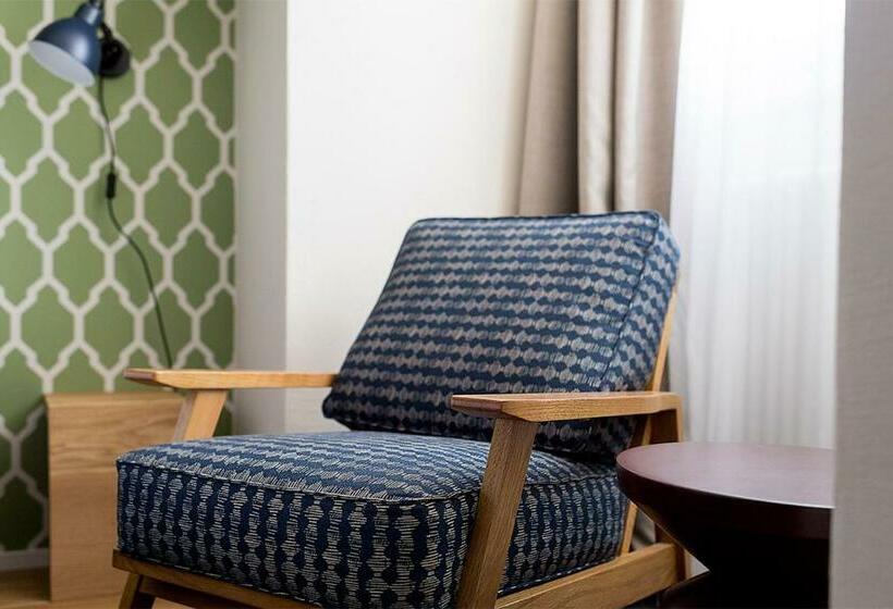 اتاق استاندارد, Adler Boutique