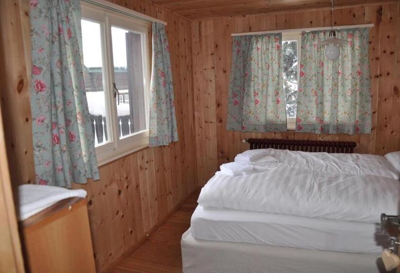 اتاق عادی, Chalet Speciale   Hostel