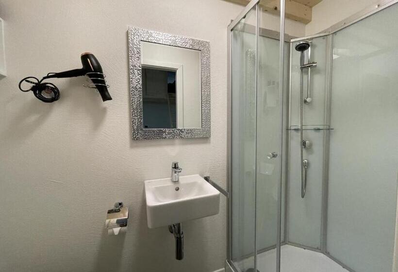 חדר סטנדרט יחיד, Sternen