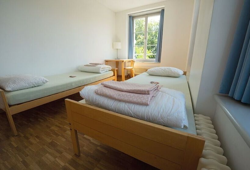 Standardrum Delat Badrum, Richterswil Youth Hostel