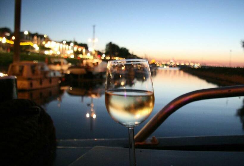 آپارتمان 1 خوابه, Boat  Opoe Sientje