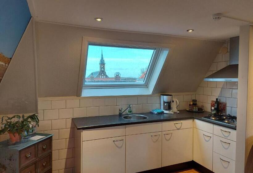 استودیوی استاندارد, Prins Appartementen