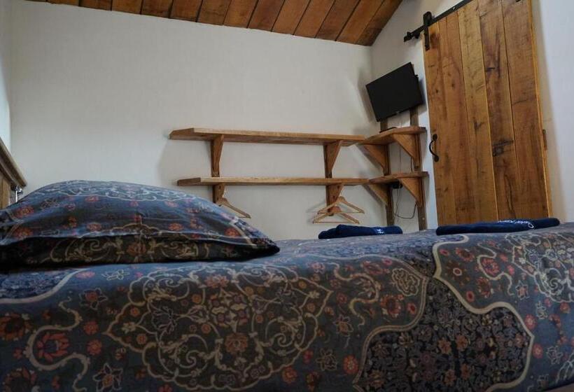 디럭스 스튜디오, Hostel Kersenhof