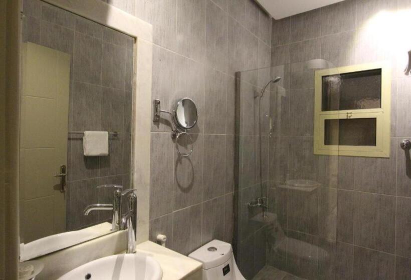 اتاق خانوادگی, حياة روز للشقق الفندقية