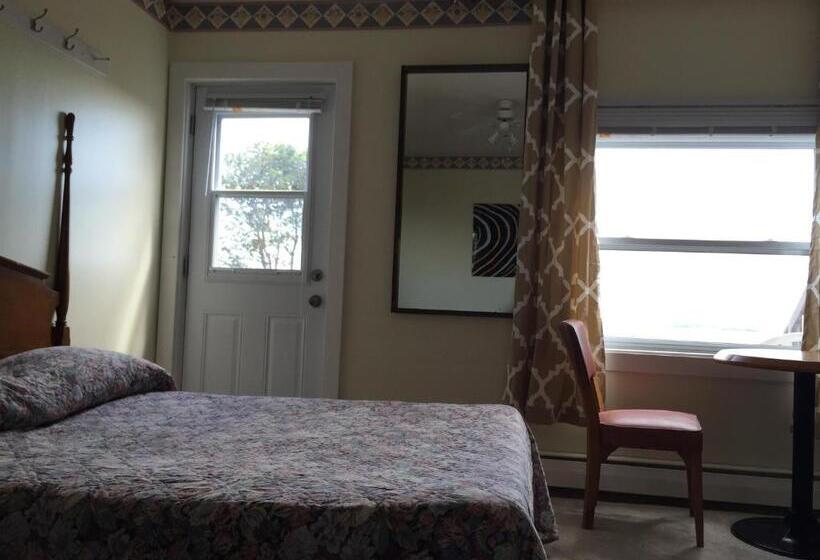 Номер Deluxe Вид на Море, Admiral's Quay Motel & Suites