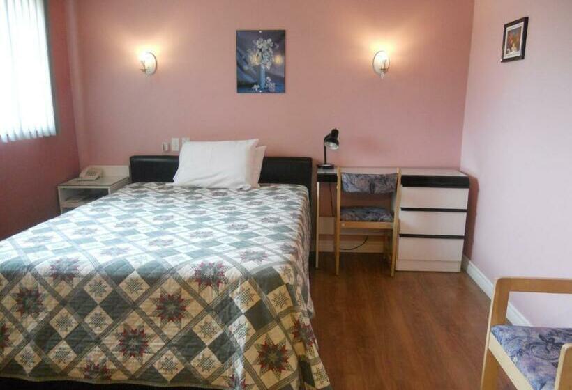 Номер Стандарт Вид на Сад, Motel Normandie