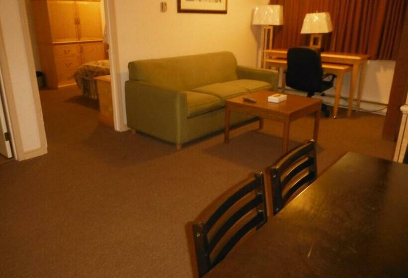 סוויטה, Tumbler Ridge Inn