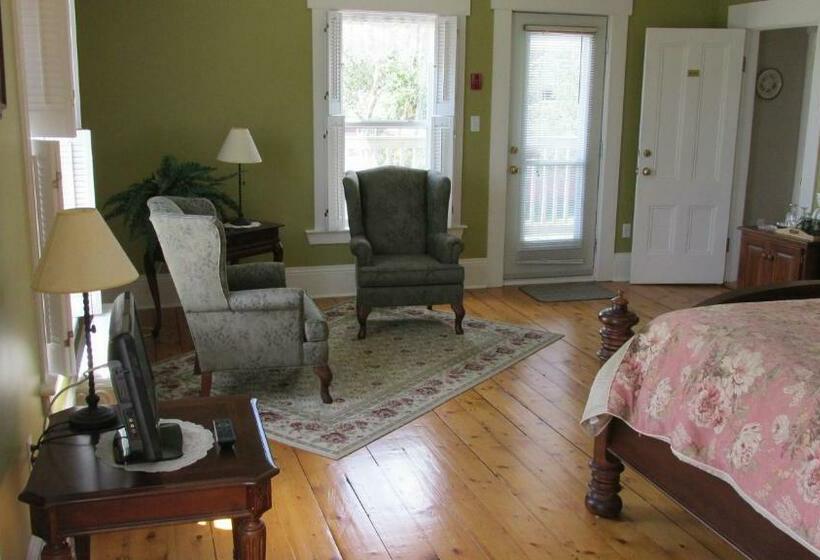 高级大房间, Louisbourg Heritage House