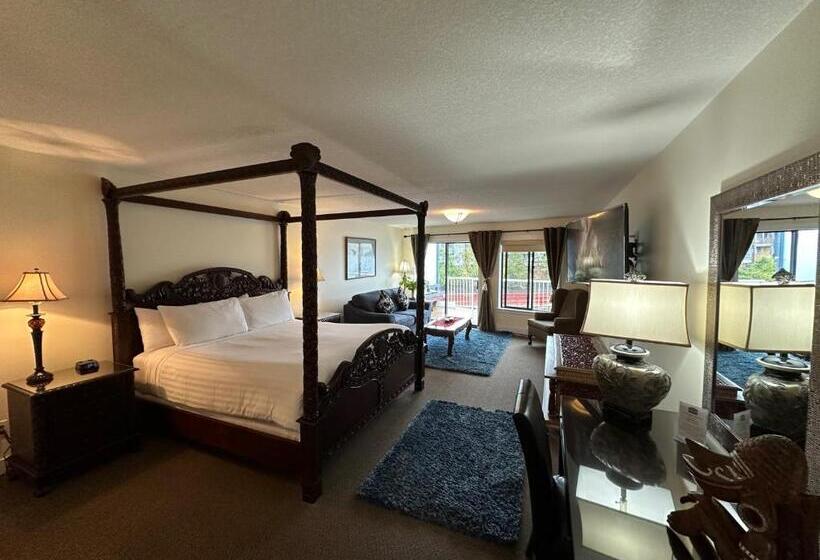 キングサイズベッドのデラックスルーム, Bayshore Waterfront Inn