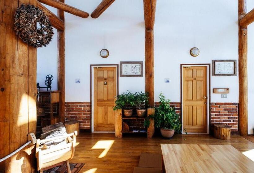 Номер Стандарт Трехместный, Hakuba Pension & Log Hotel Meteor