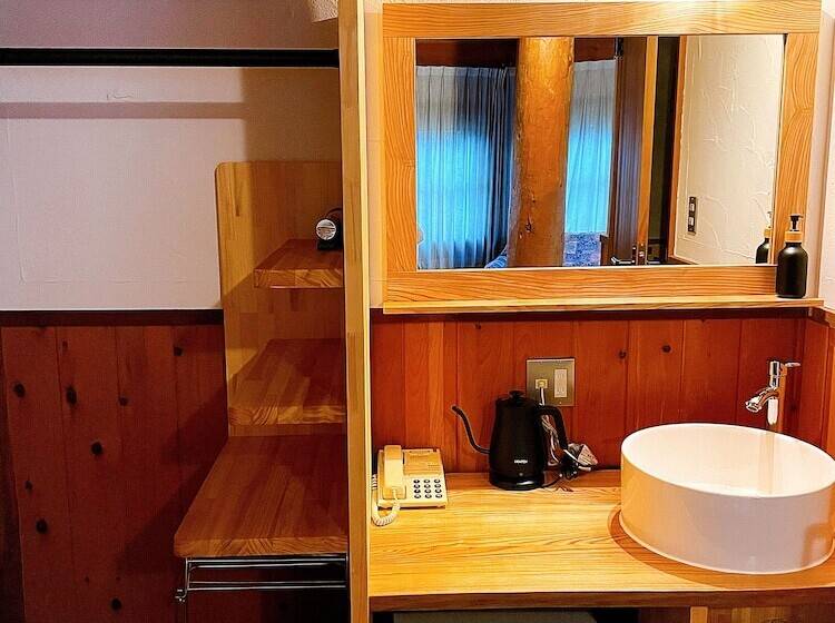 Трехместный Номер Deluxe, Hakuba Pension & Log Hotel Meteor