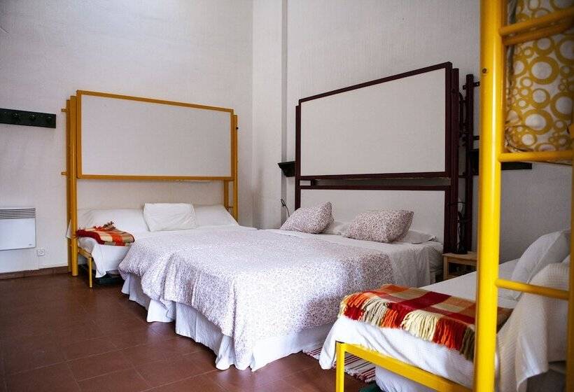 Номер Стандарт, Hostel Layos, Toledo
