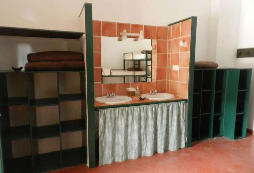 Трежместный Номер Economy, Hostel Layos, Toledo