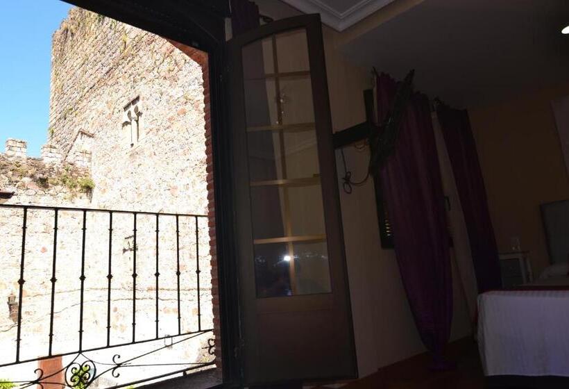 Номер Стандарт Трехместный, Hostería El Bodegón De Gredos