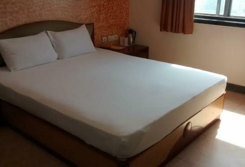 Номер Deluxe, Wingston A Treehouse Hotel, Mathura