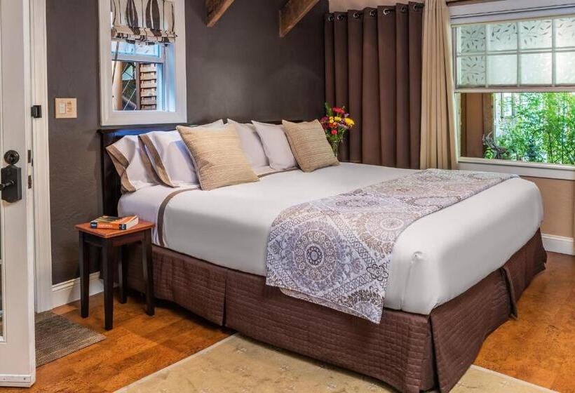 스탠다드 룸 킹사이즈 침대, Eden Vale Inn