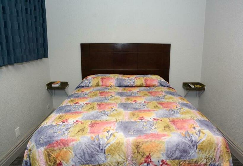 Номер Deluxe, Comet Motel