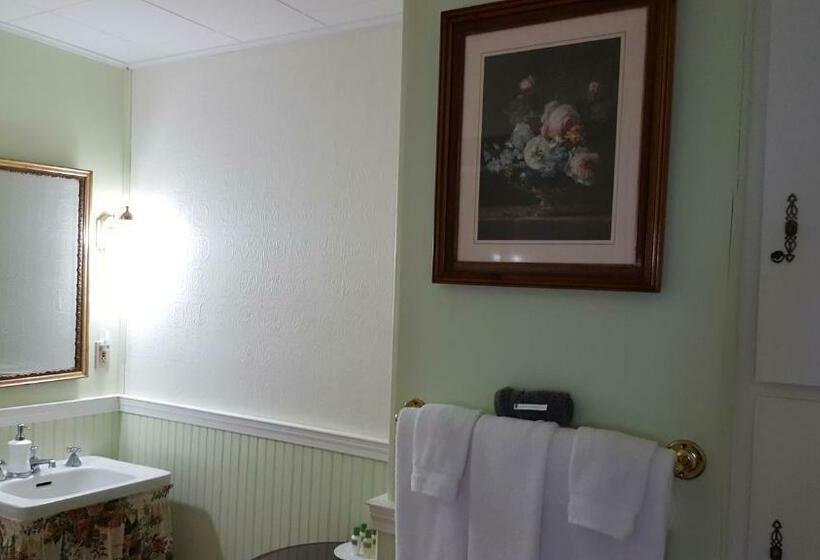 Номер Стандарт, Holidae House Bed & Breakfast