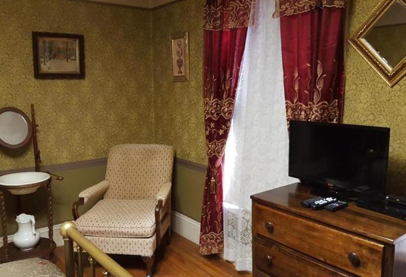 Номер Стандарт, Holidae House Bed & Breakfast