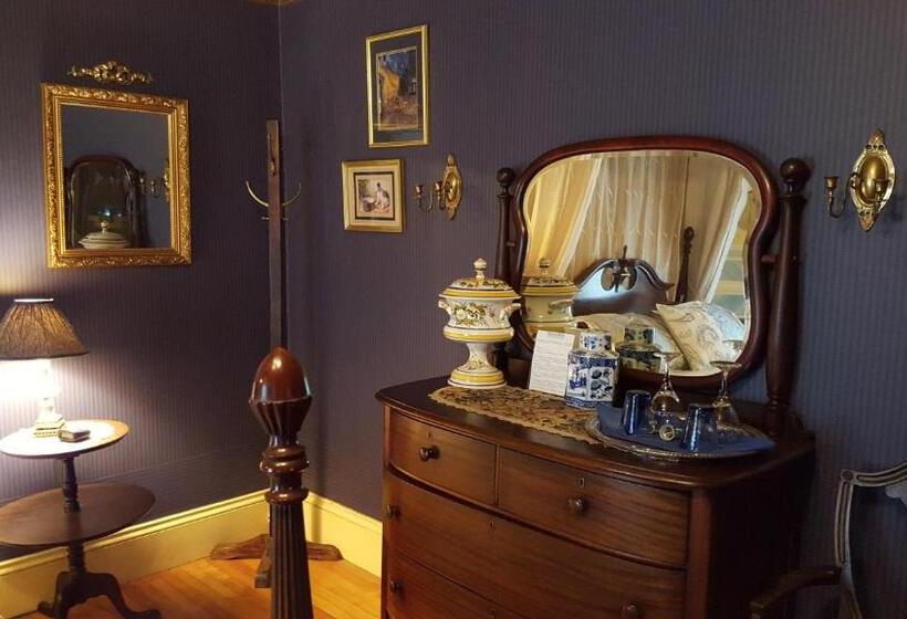 Номер Стандарт, Holidae House Bed & Breakfast
