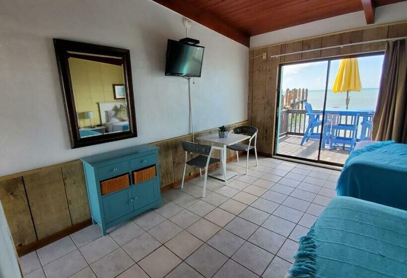 غرفة قياسية ذات إطلالة, Edgewater Lodge