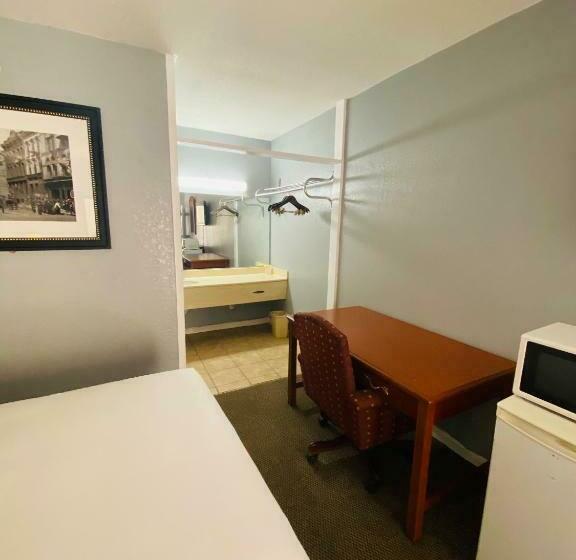 Номер Deluxe, Traveler's Place Inn & Suites