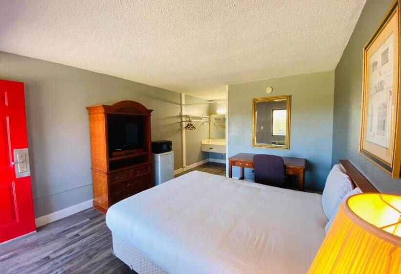 Номер Стандарт, Traveler's Place Inn & Suites