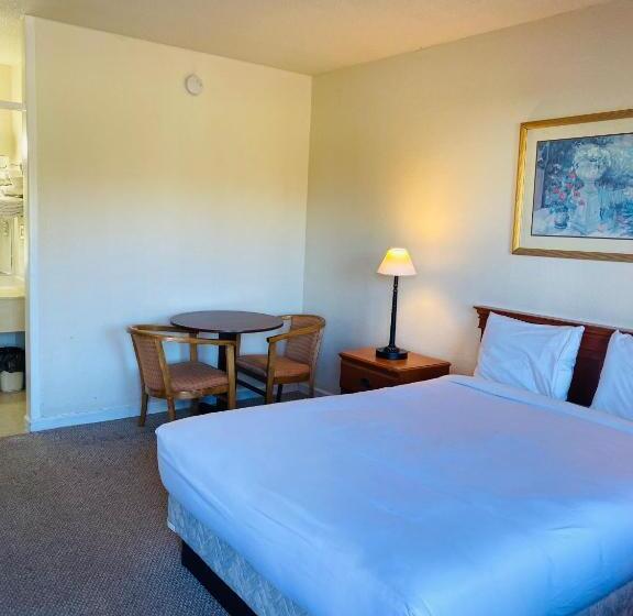 スタンダードルーム, Traveler's Place Inn & Suites